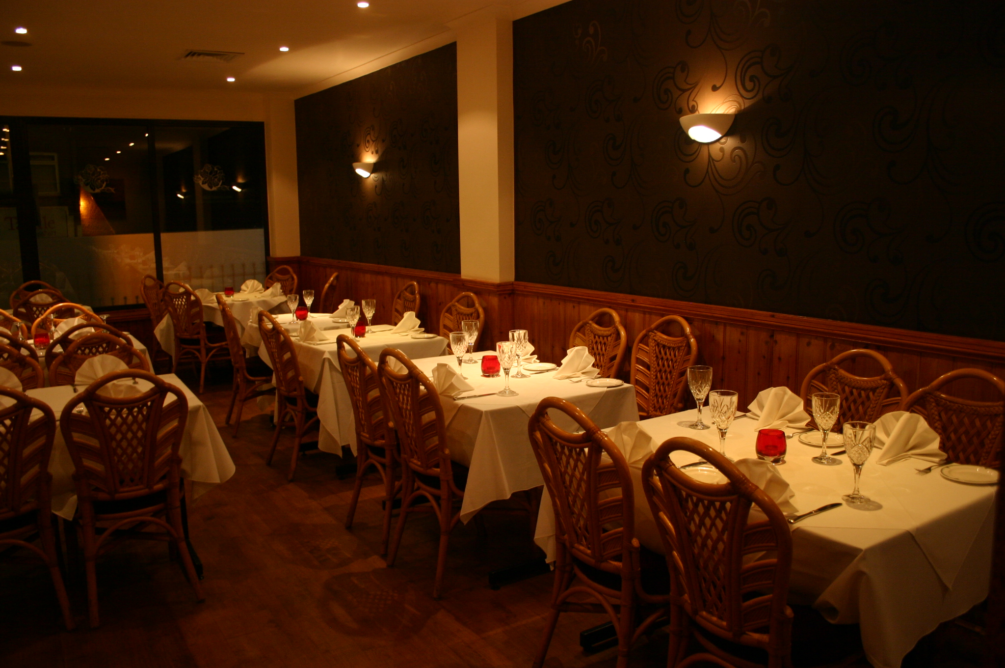 Rose of Bengal dining room